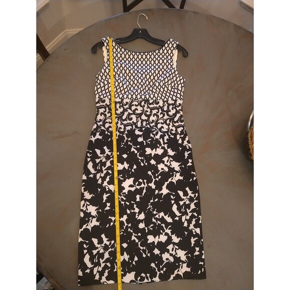 White House Black Market Classic Geometric  Knee Length Size 4 Boho Feminine - Picture 8 of 12